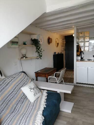 Appartamento Cute Studio Versailles Chateau Esterno foto